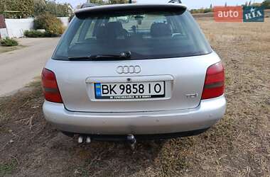 Универсал Audi A4 1997 в 