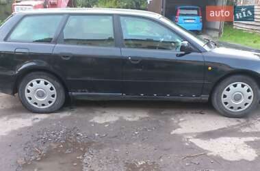 Универсал Audi A4 1998 в 