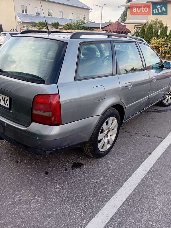 Універсал Audi A4 2000 в Львові