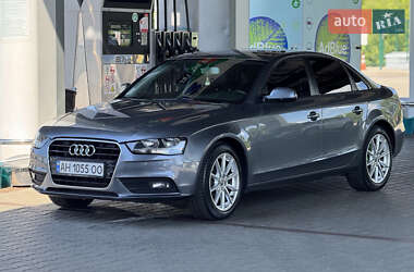 Седан Audi A4 2012 в Києві