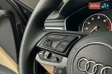 Седан Audi A4 2018 в 