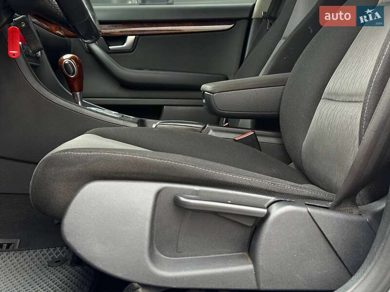 Седан Audi A4 2007 в Ровно