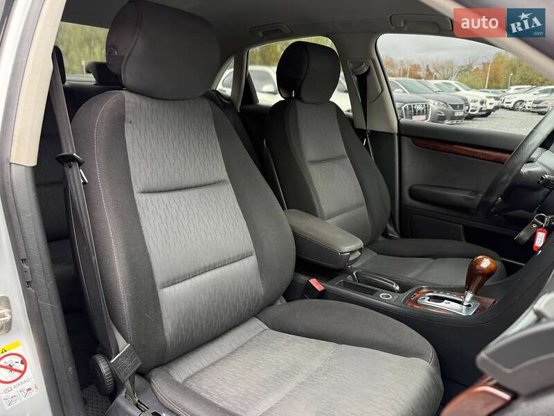 Седан Audi A4 2007 в Ровно