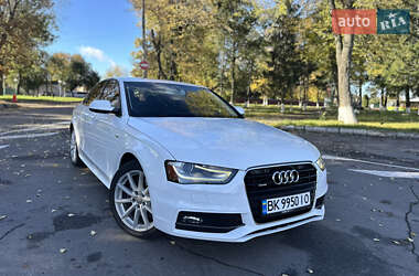 Седан Audi A4 2015 в 