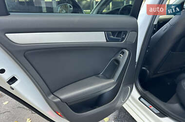 Седан Audi A4 2015 в 