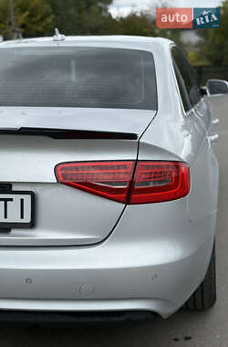 Седан Audi A4 2012 в 