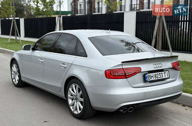 Седан Audi A4 2012 в 
