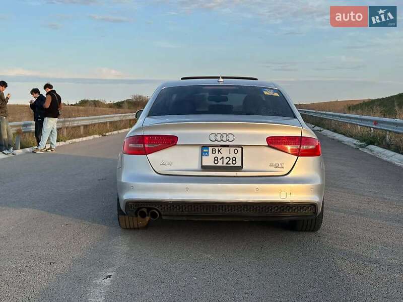 Седан Audi A4 2013 в Львові