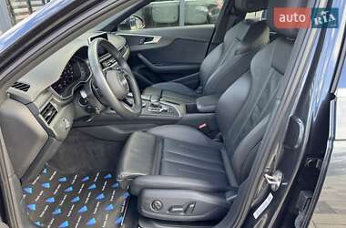 Седан Audi A4 2018 в 