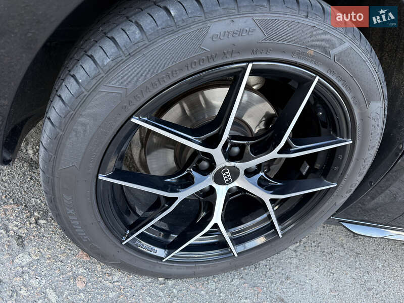 Седан Audi A4 2020 в Киеве