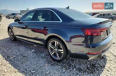 Седан Audi A4 2018 в 