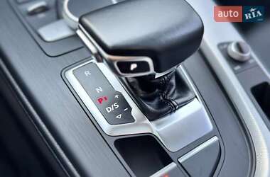 Седан Audi A4 2017 в 
