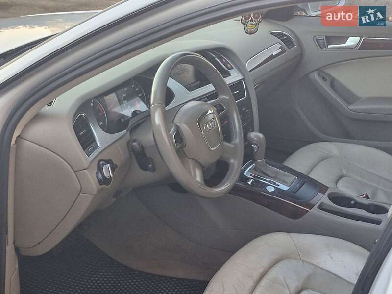 Седан Audi A4 2011 в Запорожье