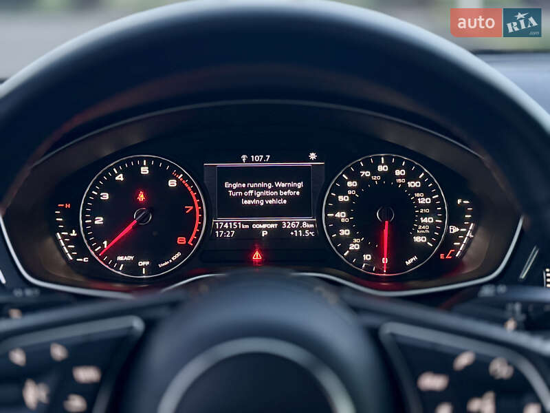 Седан Audi A4 2016 в Виноградові