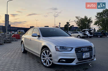 Седан Audi A4 2013 в Києві