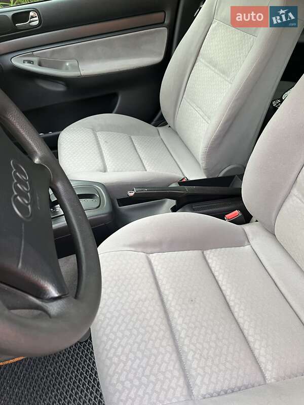 Седан Audi A4 1996 в Конотопе