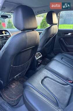 Седан Audi A4 2012 в Львове
