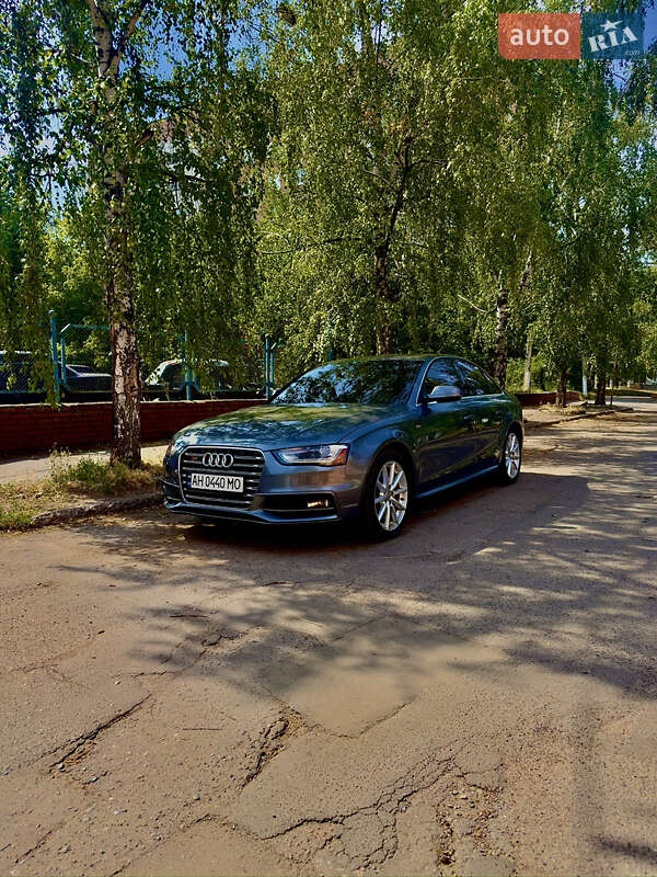 Седан Audi A4 2014 в Славянске фото Седан Audi A4 2014 в Славянске