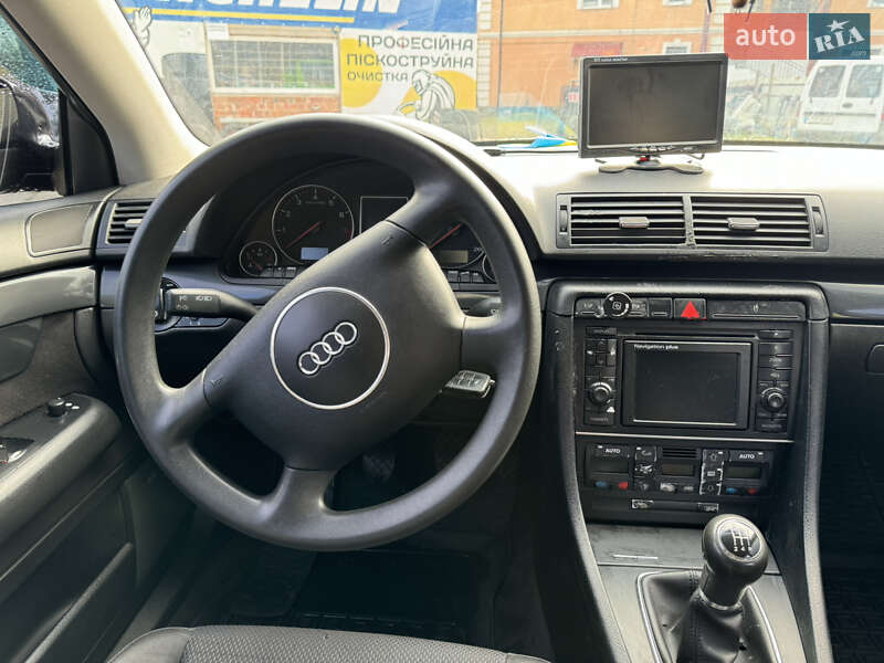 Седан Audi A4 2001 в Ивано-Франковске