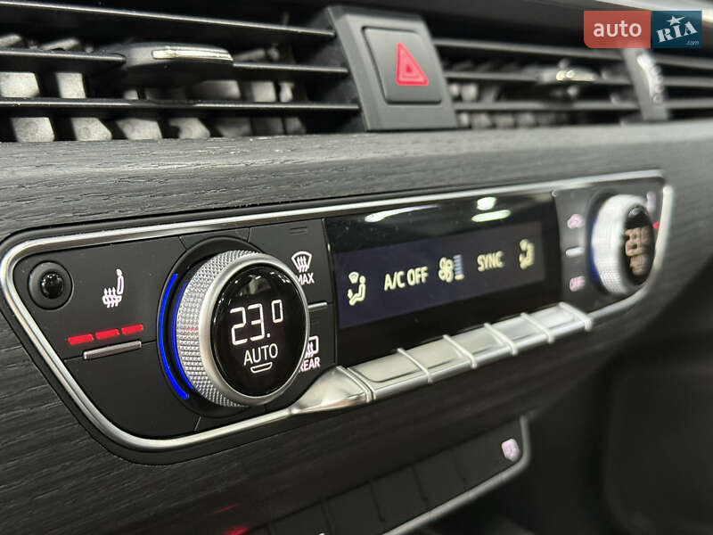 Седан Audi A4 2017 в Одессе