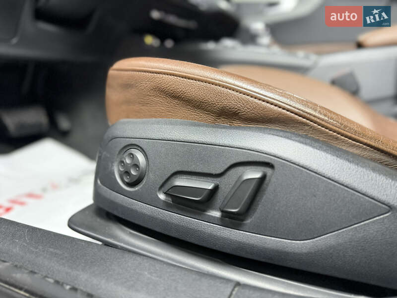 Седан Audi A4 2017 в Одессе