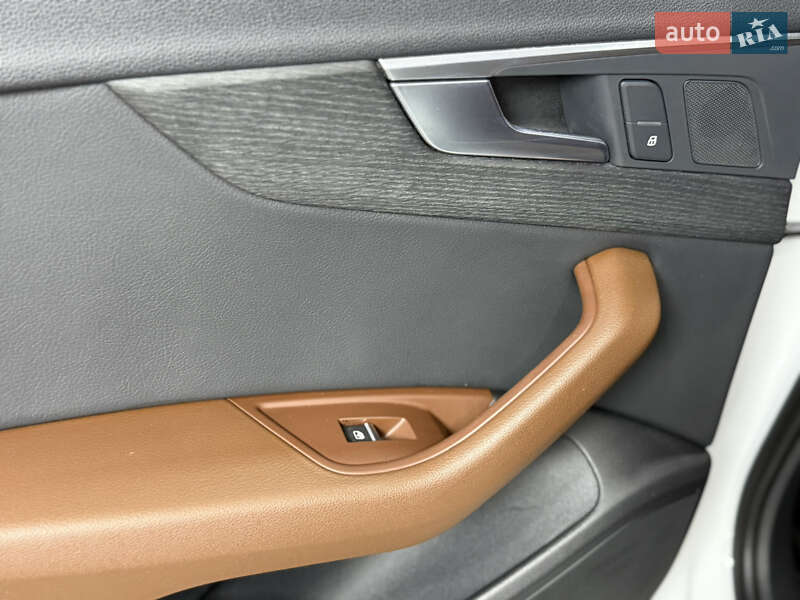 Седан Audi A4 2017 в Одессе