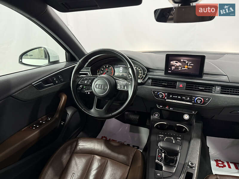 Седан Audi A4 2017 в Одессе