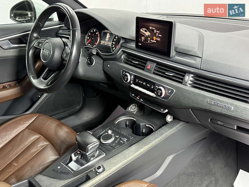 Седан Audi A4 2017 в Одессе