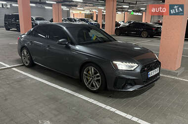 Седан Audi A4 2020 в 