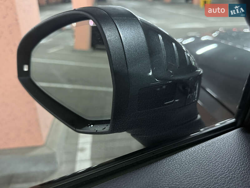 Седан Audi A4 2020 в Києві