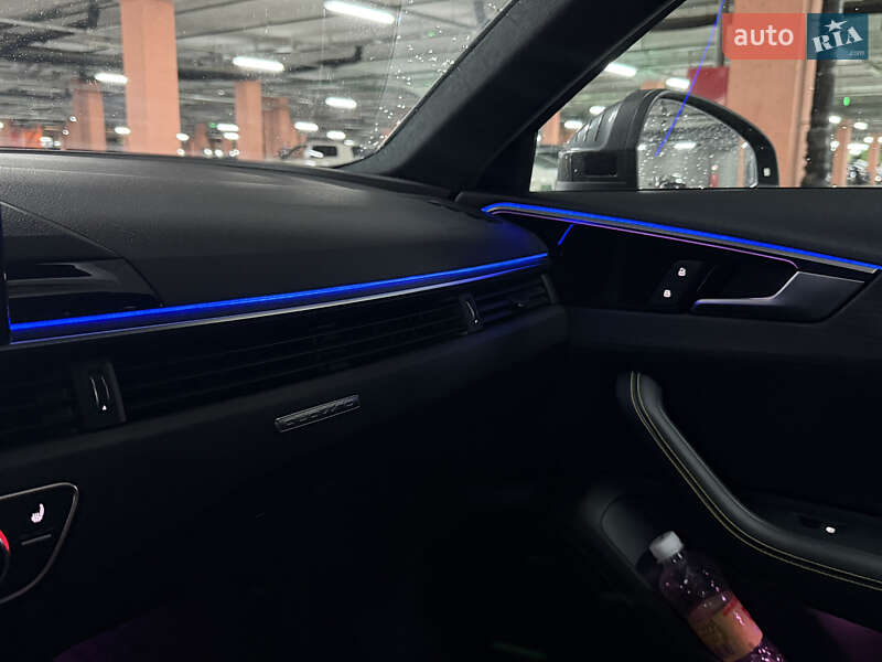 Седан Audi A4 2020 в Києві