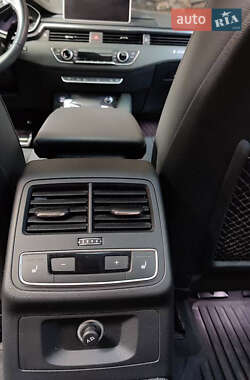 Універсал Audi A4 2017 в 
