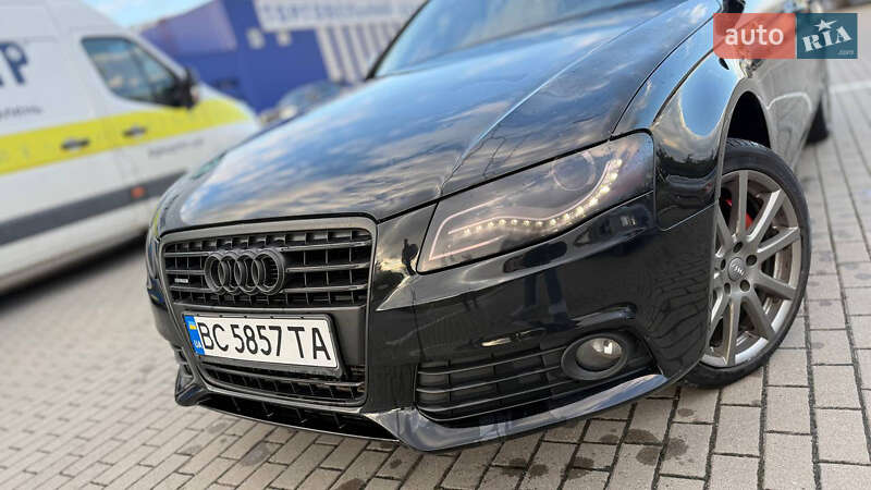 Седан Audi A4 2011 в Львове
