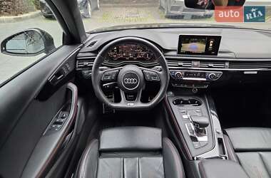 Седан Audi A4 2018 в Львові