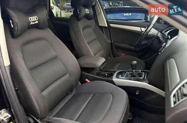 Седан Audi A4 2012 в 