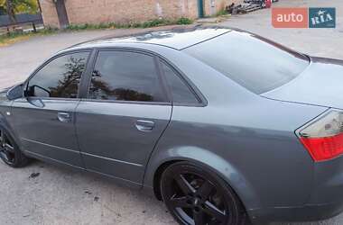 Седан Audi A4 2004 в 