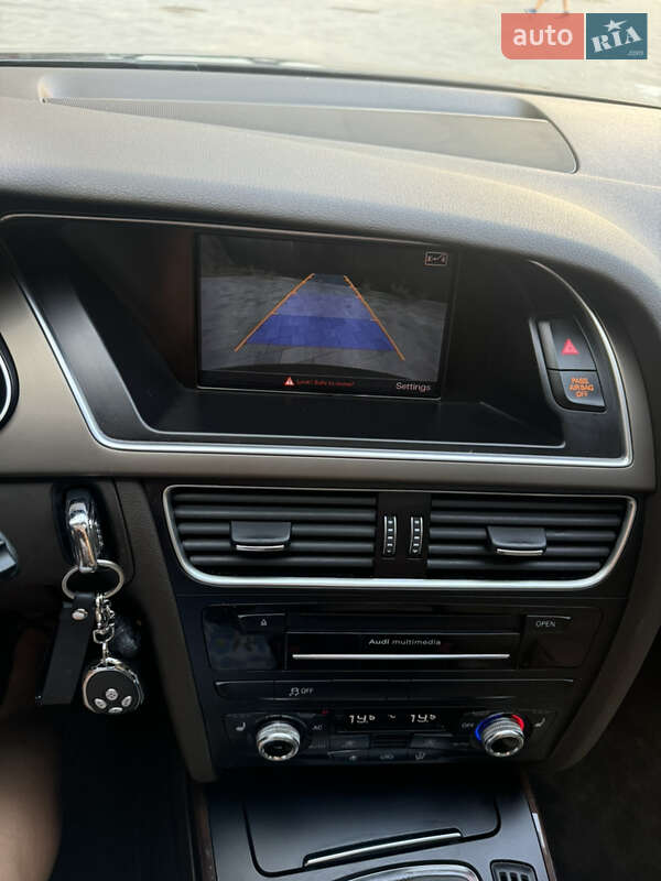 Седан Audi A4 2013 в Івано-Франківську