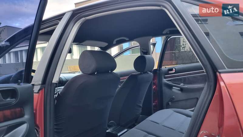 Седан Audi A4 1996 в Луцке
