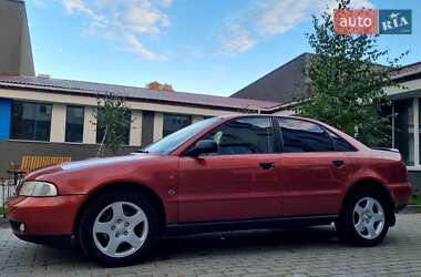 Седан Audi A4 1996 в 
