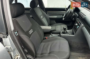 Седан Audi A4 1999 в 