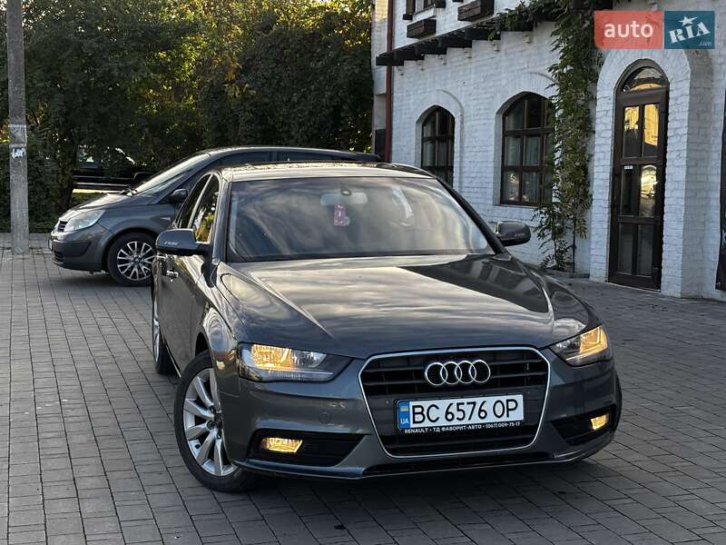 Седан Audi A4 2013 в Красилові