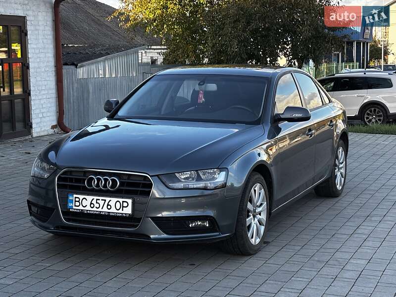 Седан Audi A4 2013 в Красилові