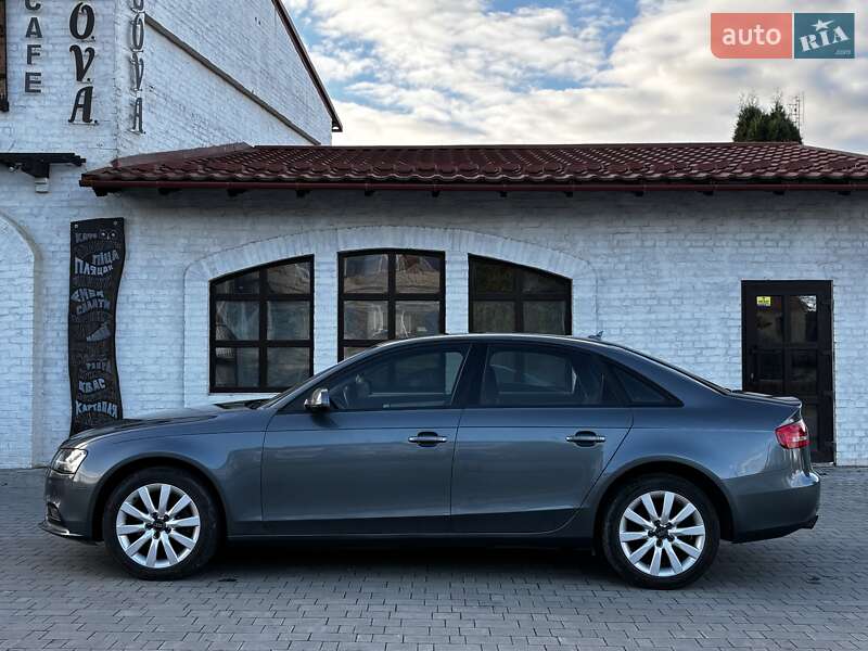 Седан Audi A4 2013 в Красилові