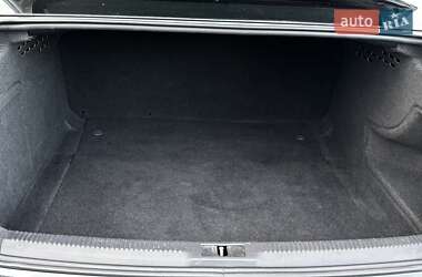 Седан Audi A4 2013 в 