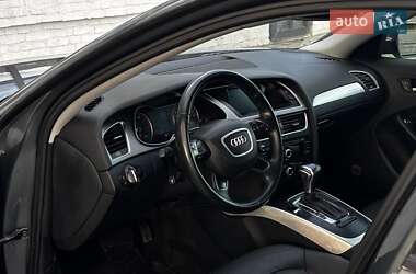 Седан Audi A4 2013 в 