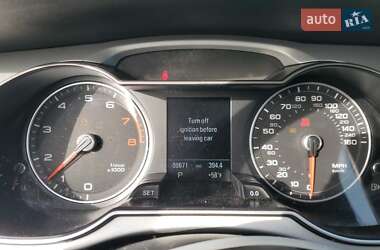 Седан Audi A4 2015 в 