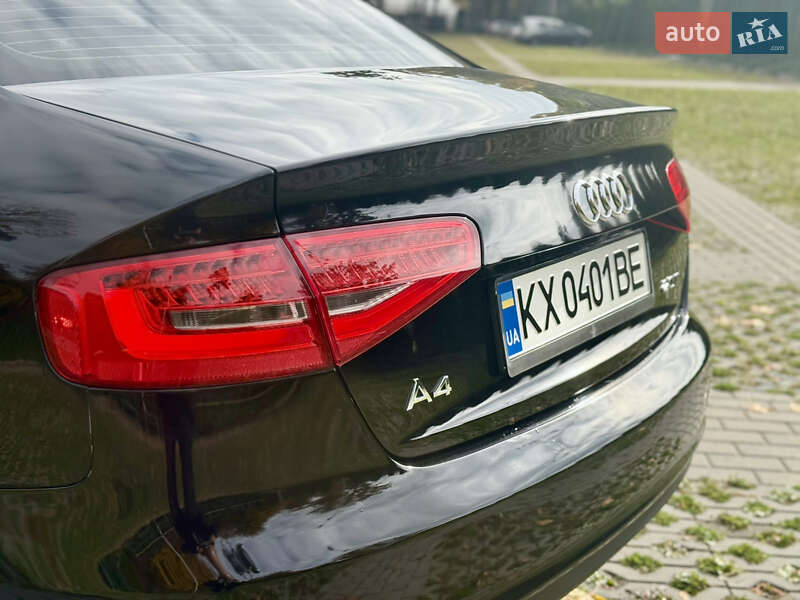 Седан Audi A4 2012 в Харькове