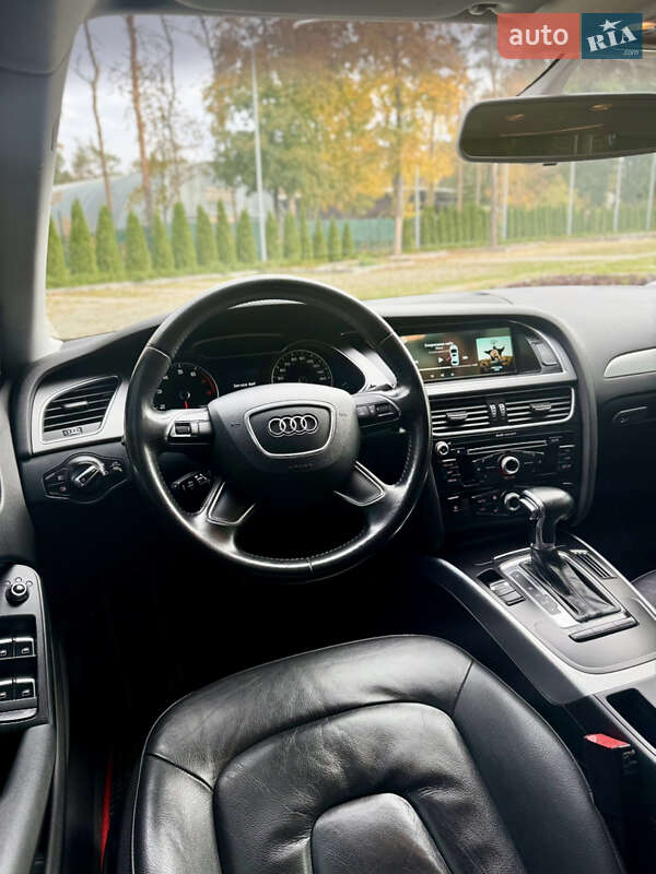 Седан Audi A4 2012 в Харькове