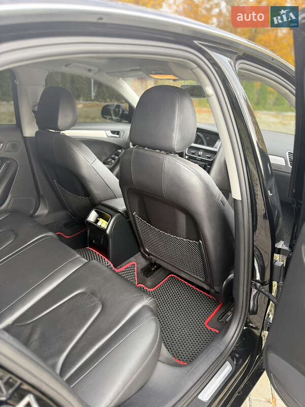Седан Audi A4 2012 в Харькове