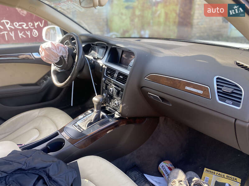 Седан Audi A4 2015 в Киеве